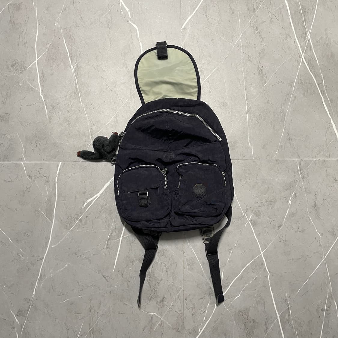 팔로워 특가 키플링 네이비 고릴라 키링 미니 백팩 가방  상품이미지5