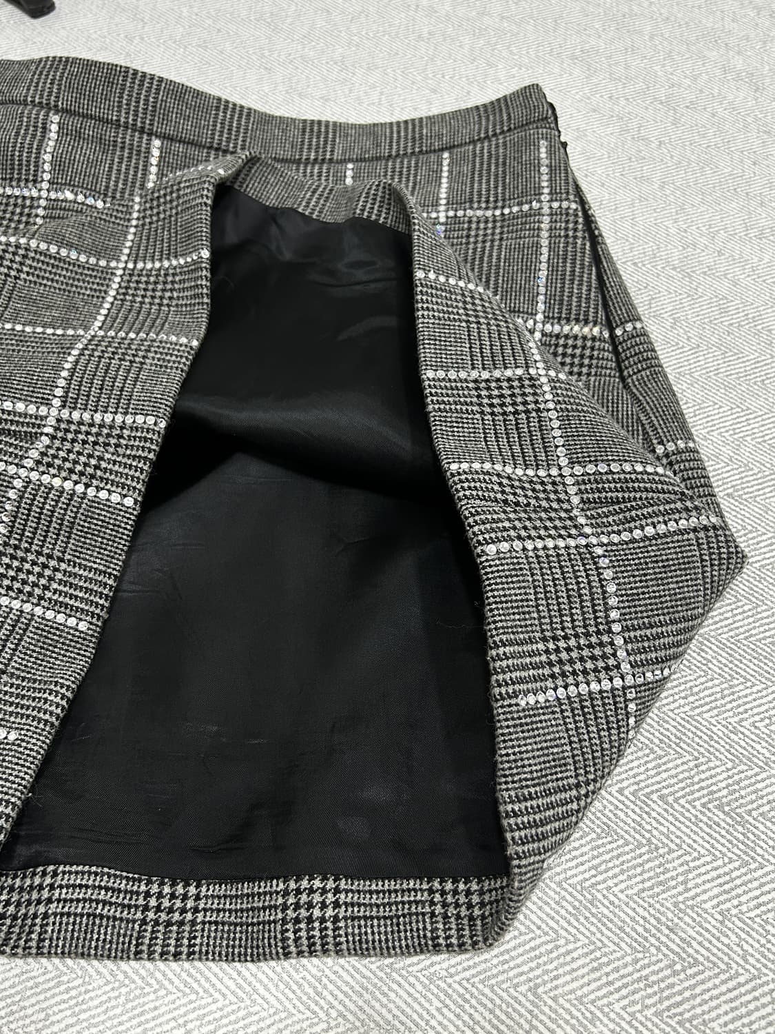 <새상품급> 미우미우 울 스커트 40사이즈 (66) 상품이미지3