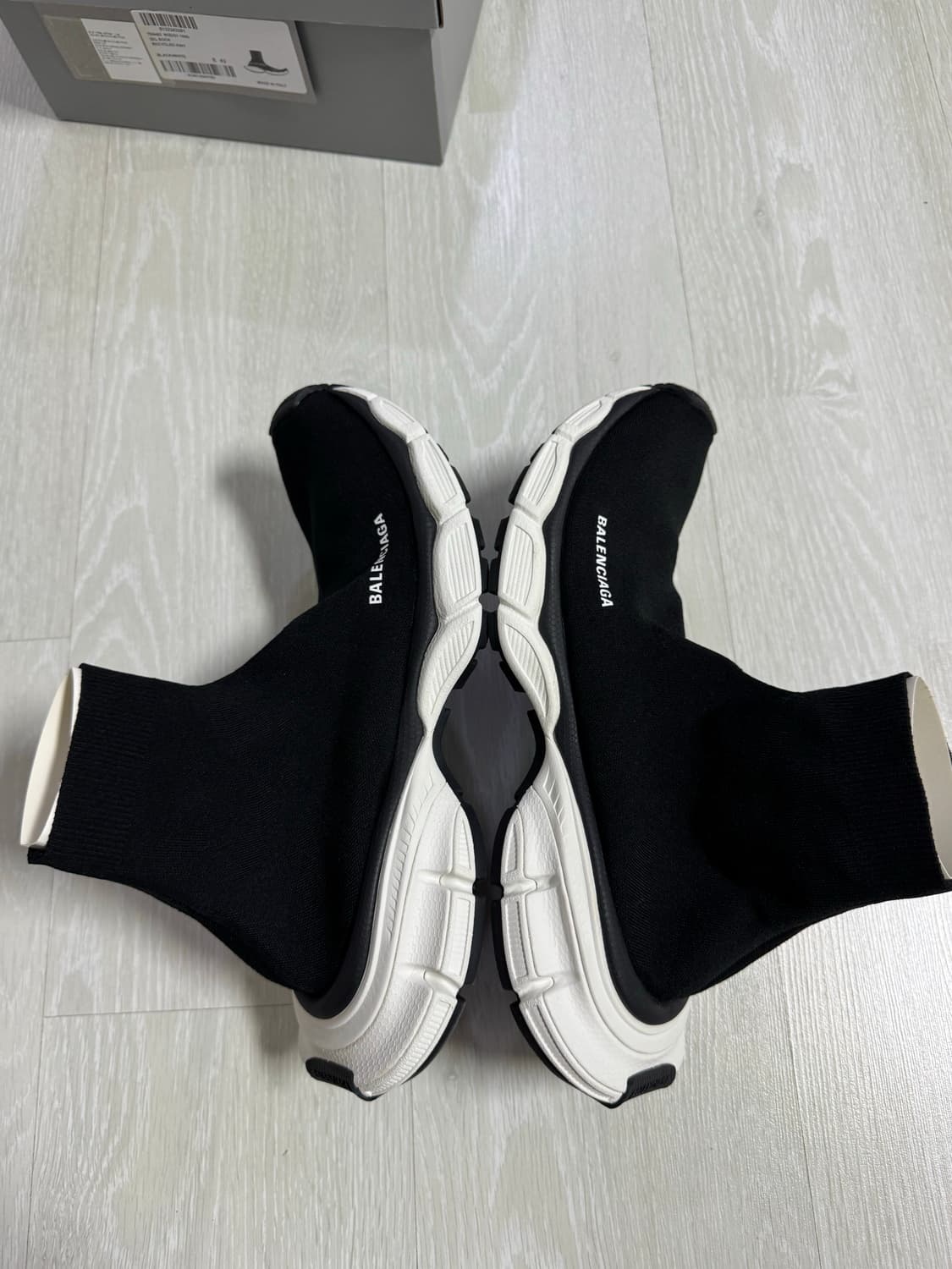 발렌시아가 3xl 삭스 스니커즈 43 상품이미지5