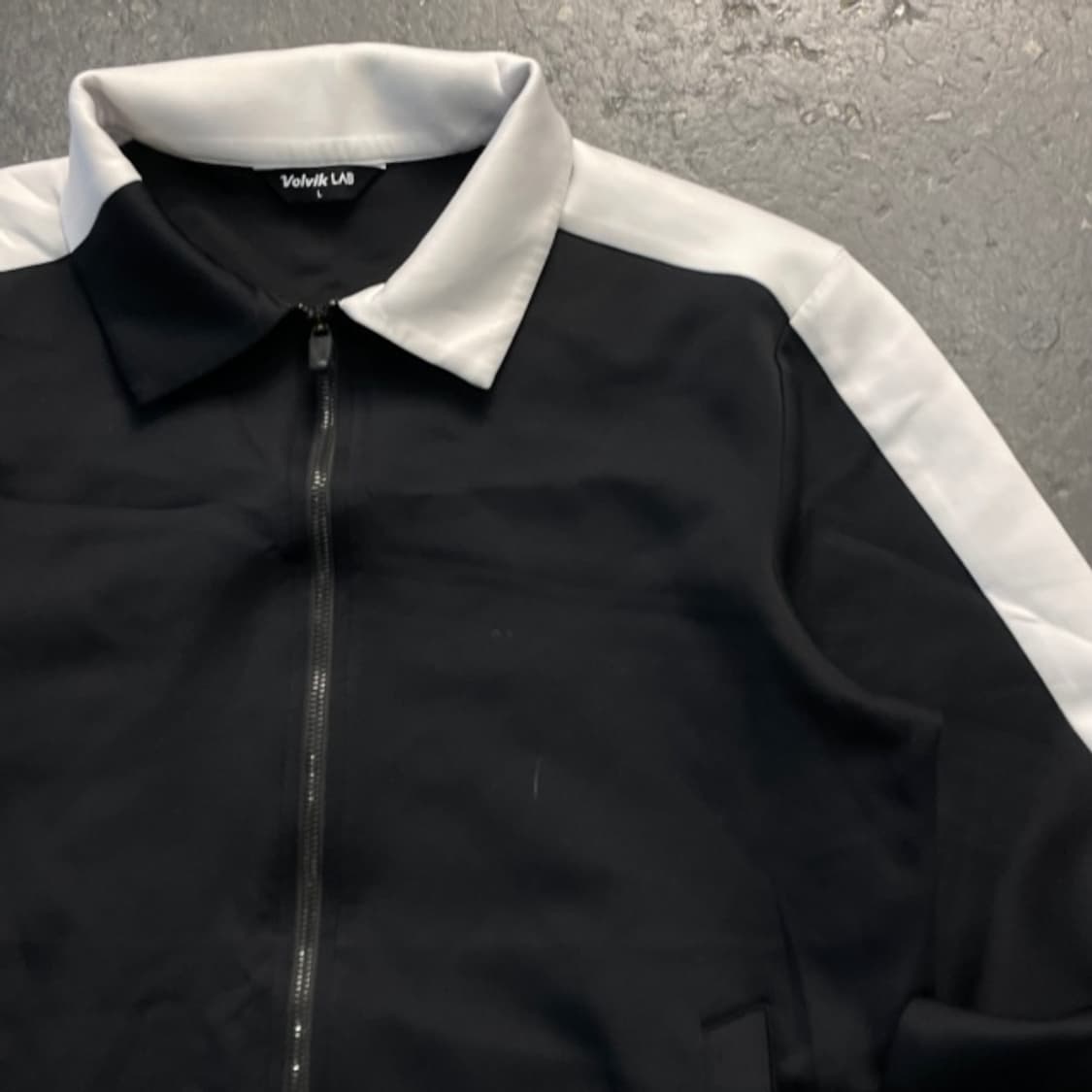 100 볼빅 LAB 패턴 브루종 미드레이 집업  상품이미지2