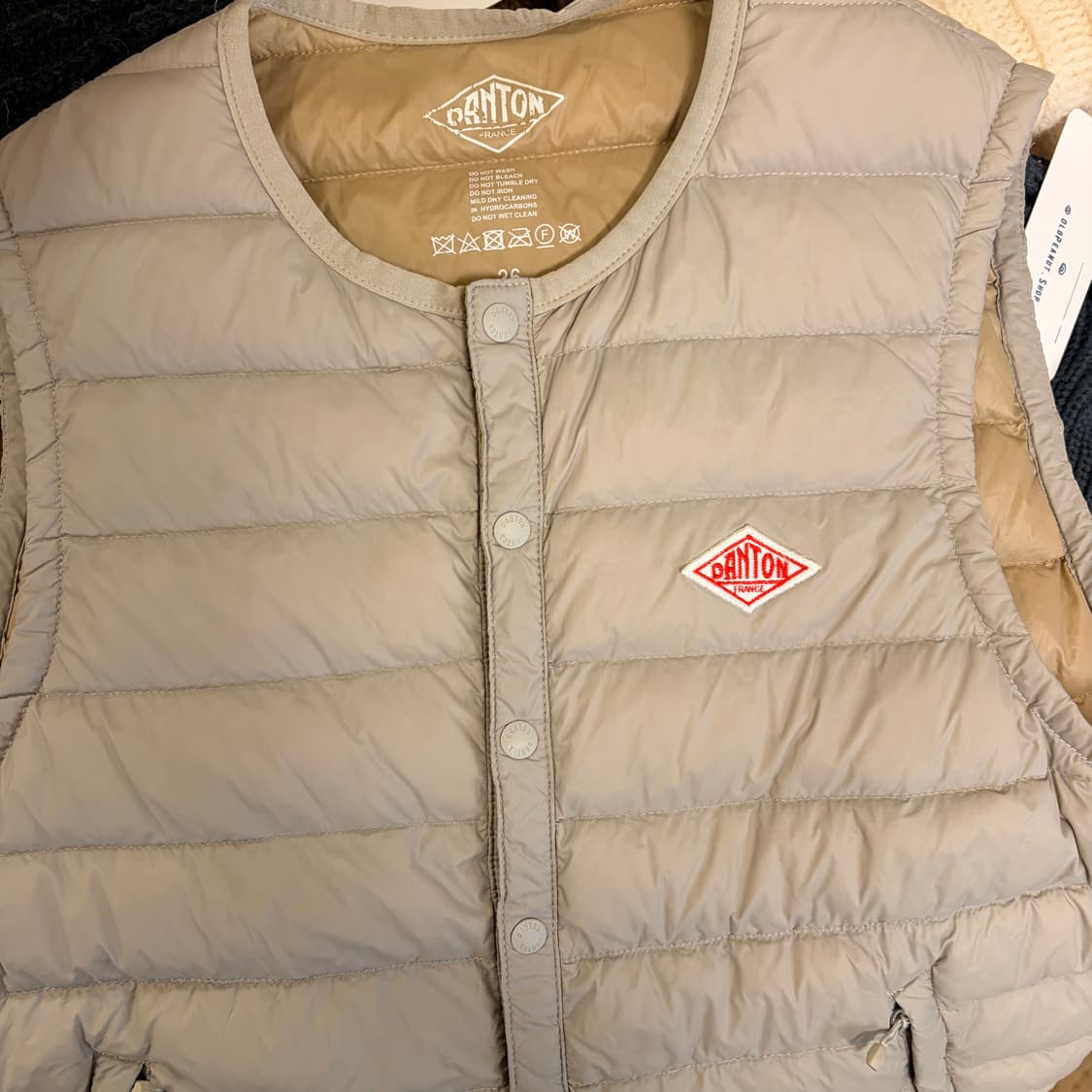 단톤 패딩베스트 상품이미지1