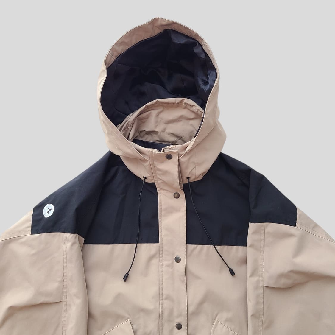 마모트 X 유니폼 브릿지 피쉬테일 야상 점퍼 상품이미지2