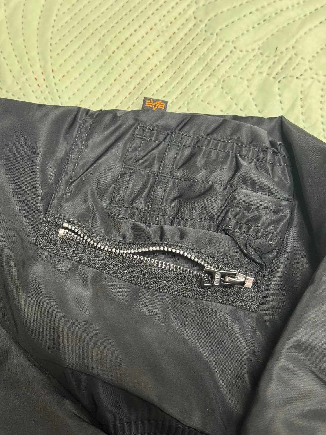 일파인더스트리 ma1봄버 블랙 새상품 상품이미지4