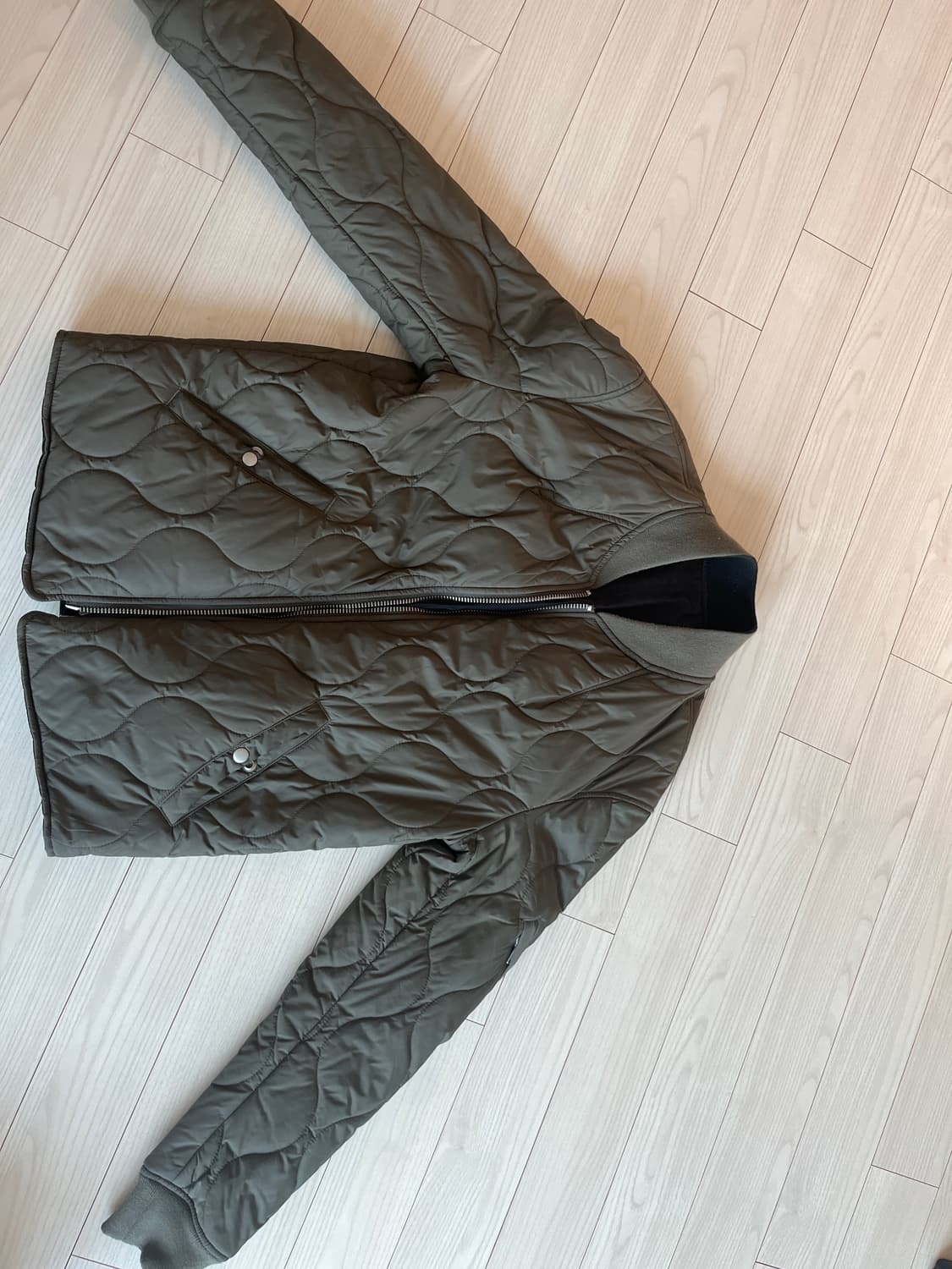 올세인츠 Caldy 리버시블 퀼팅 봄버 S 상품이미지4