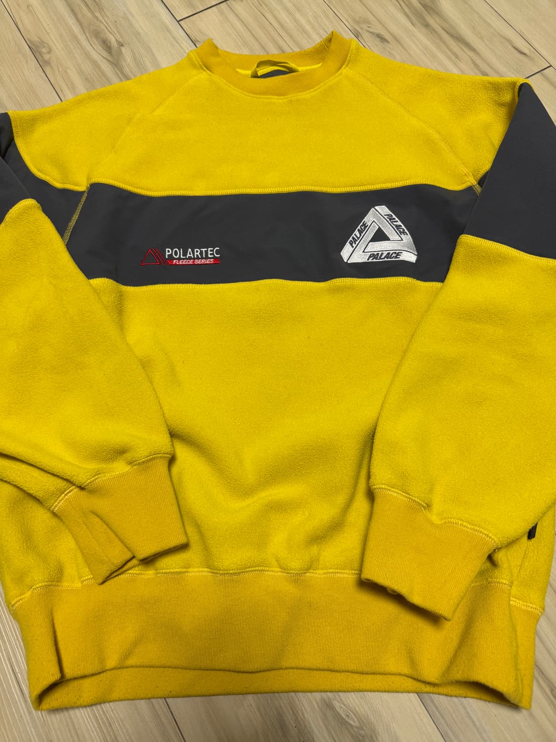 팔라스 24FW 폴라텍 플리스 맨투맨 M 상품이미지1