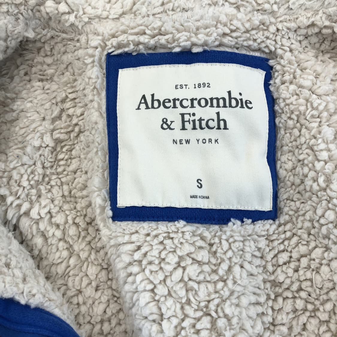 아베크롬비 아치로고 Y2K 쉐르파 양털후드집업 S  상품이미지5