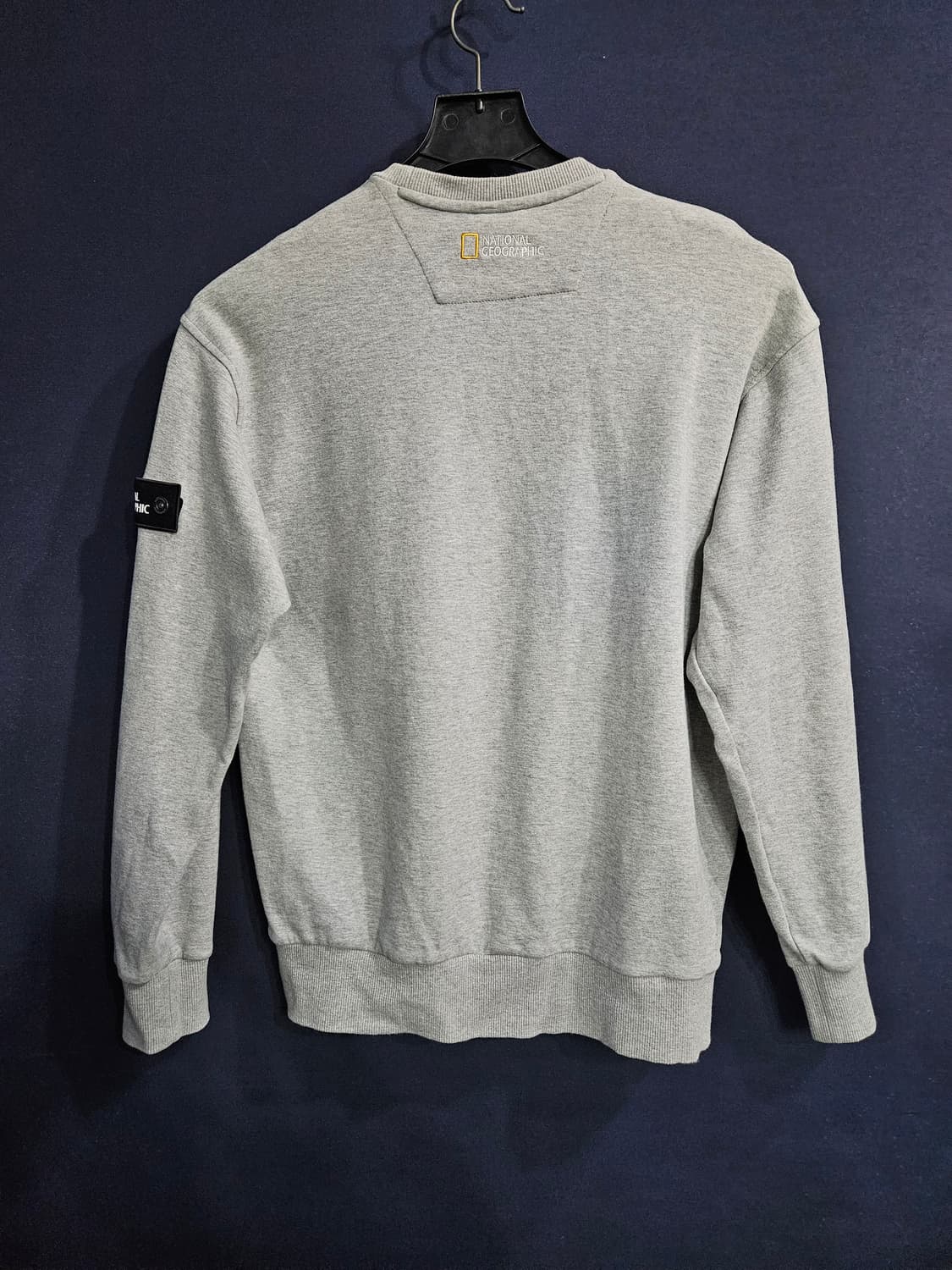 내셔널지오그래픽 그레이 남성 세미오버핏 95 맨투맨  상품이미지2