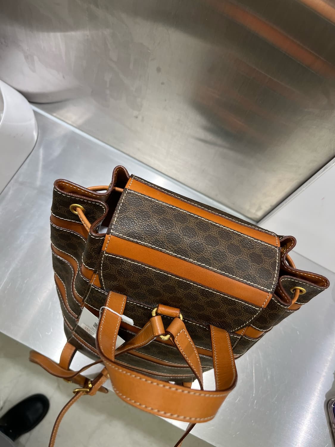 셀린 마카담 빈티지 백팩 상품이미지4