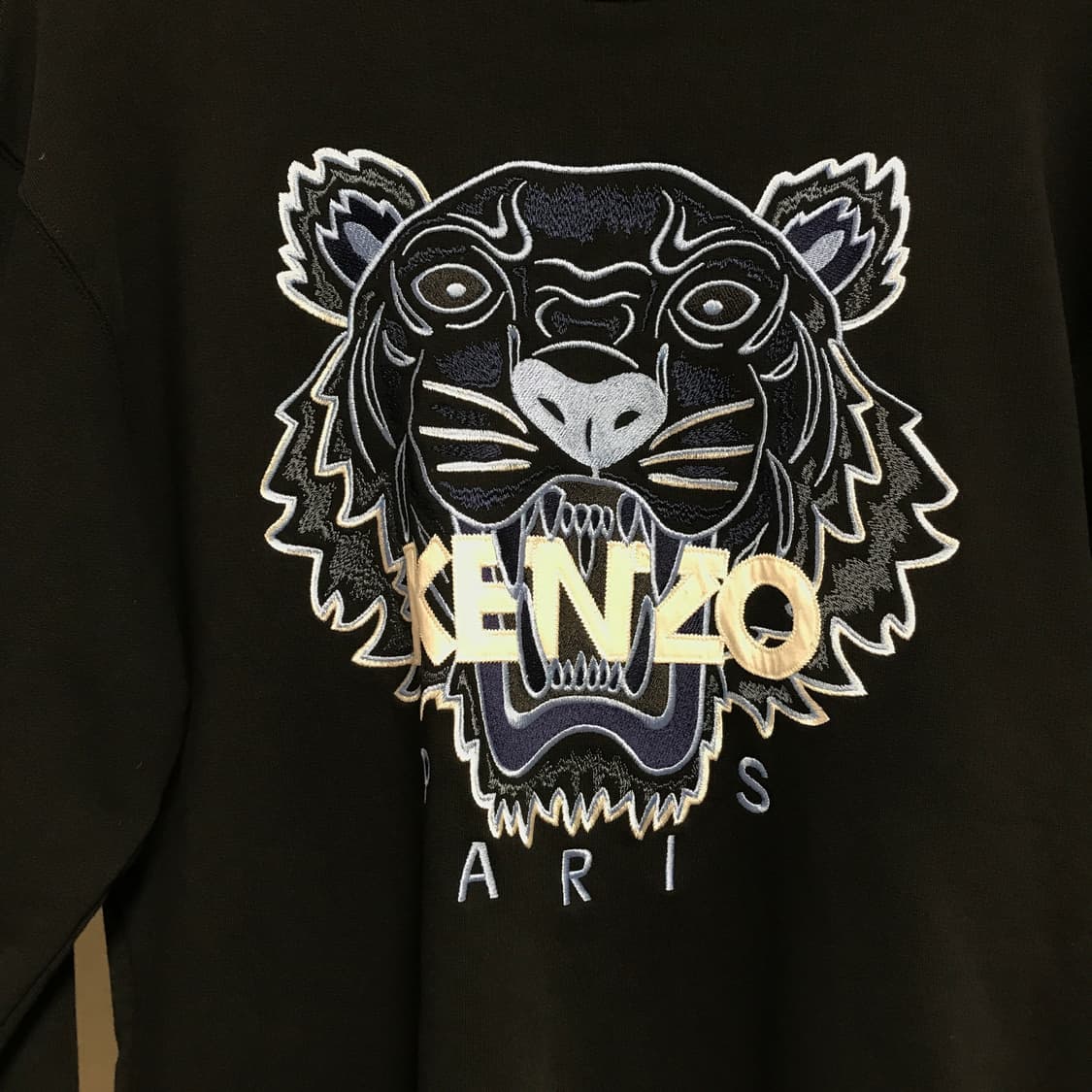 겐조 타이거 자수 맨투맨 블랙 M 상품이미지4