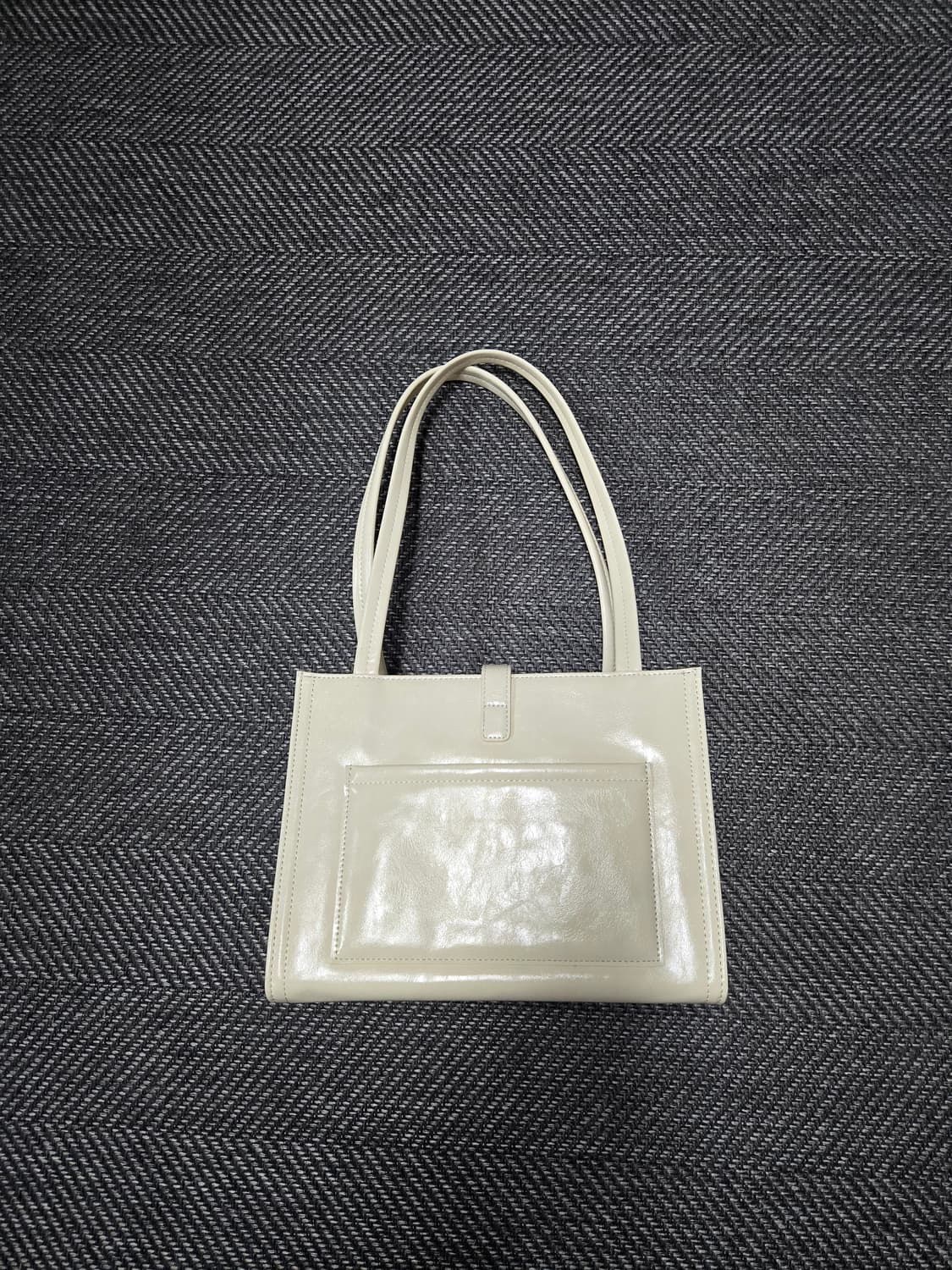 엠제이드 클래식 마틸다 M 아이보리 숄더백 상품이미지2