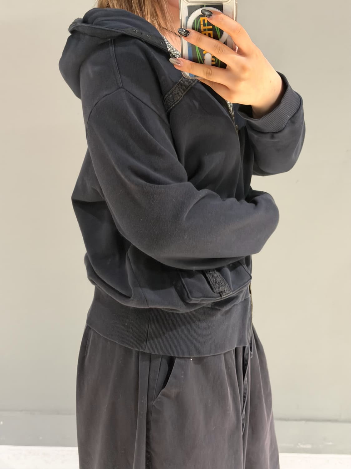 buckle pocket 2-way hood zip-up 상품이미지5