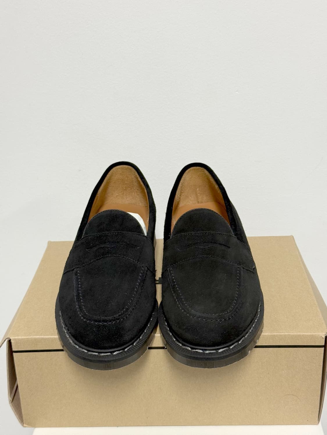 [275] 솔로베어 x 올리버스펜서 페니로퍼 블랙 스웨이드 상품이미지2