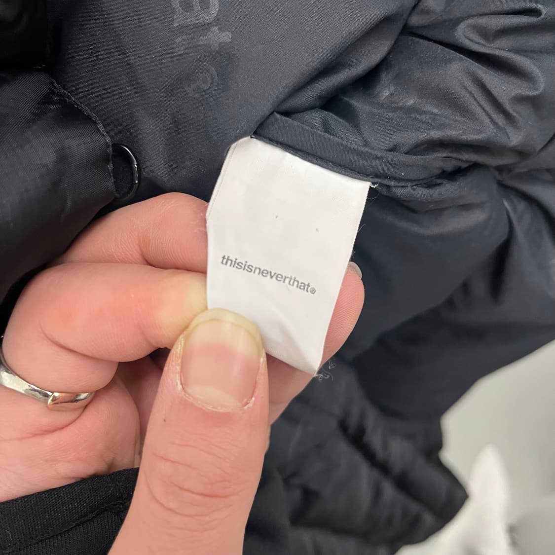 디스이즈네버댓 블랙 롱패딩 남S 상품이미지10