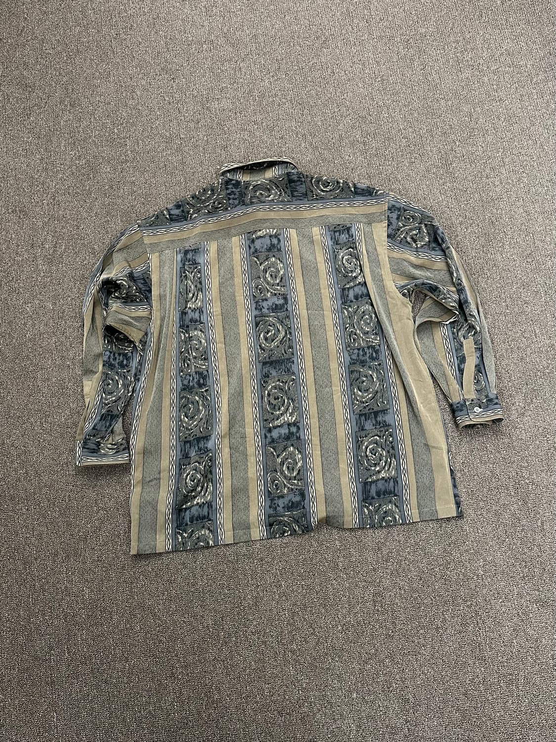 OS)발렌시아가 빈티지 패턴 셔츠 상품이미지4