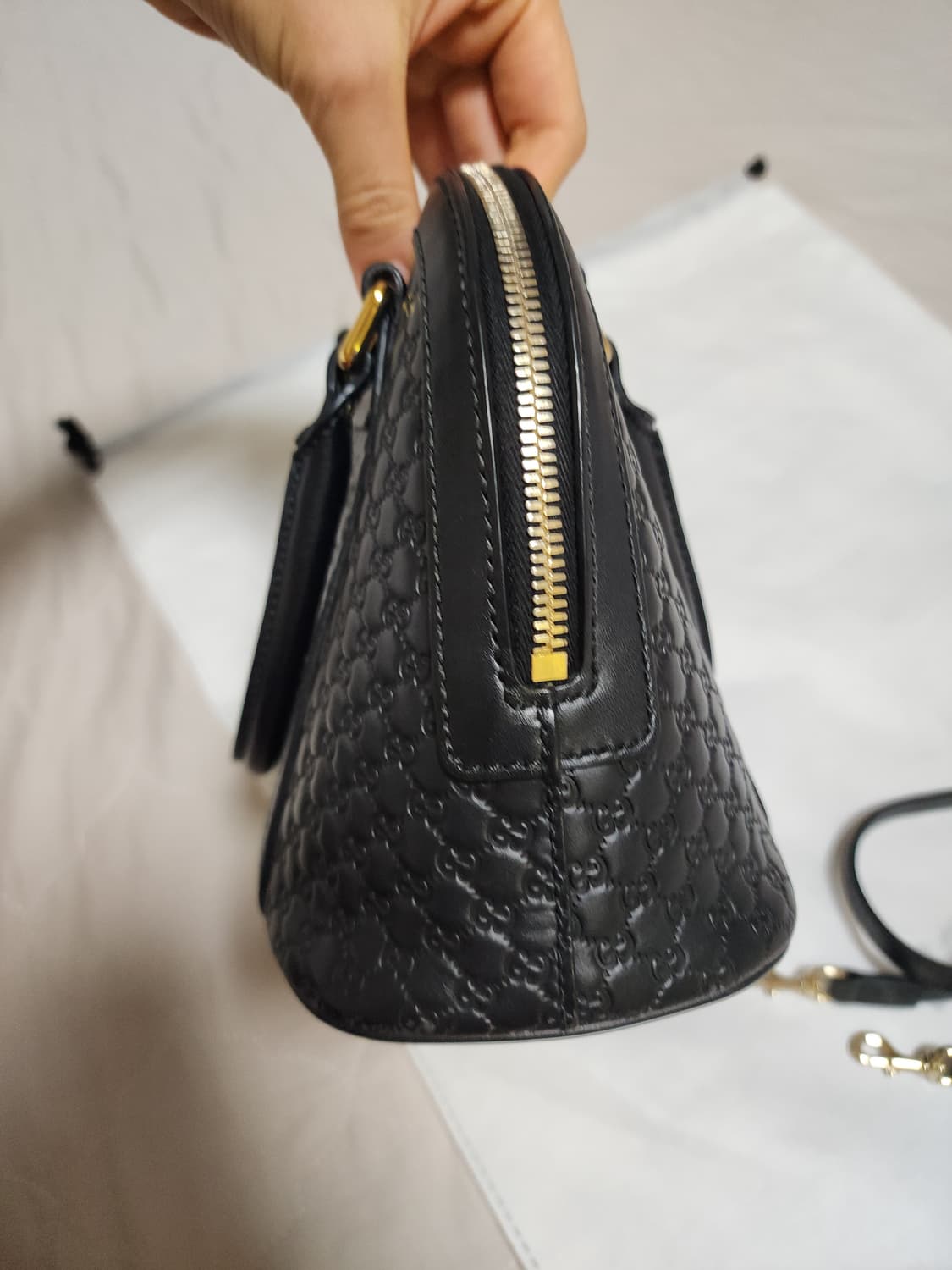 구찌 마이크로 시마 돔 토트백 미니 상품이미지5