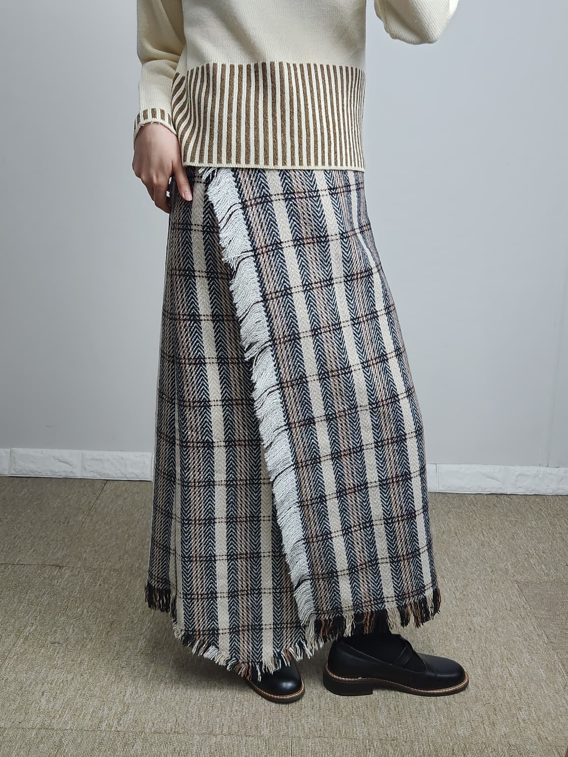 체크 테슬 롱 스커트 상품이미지4