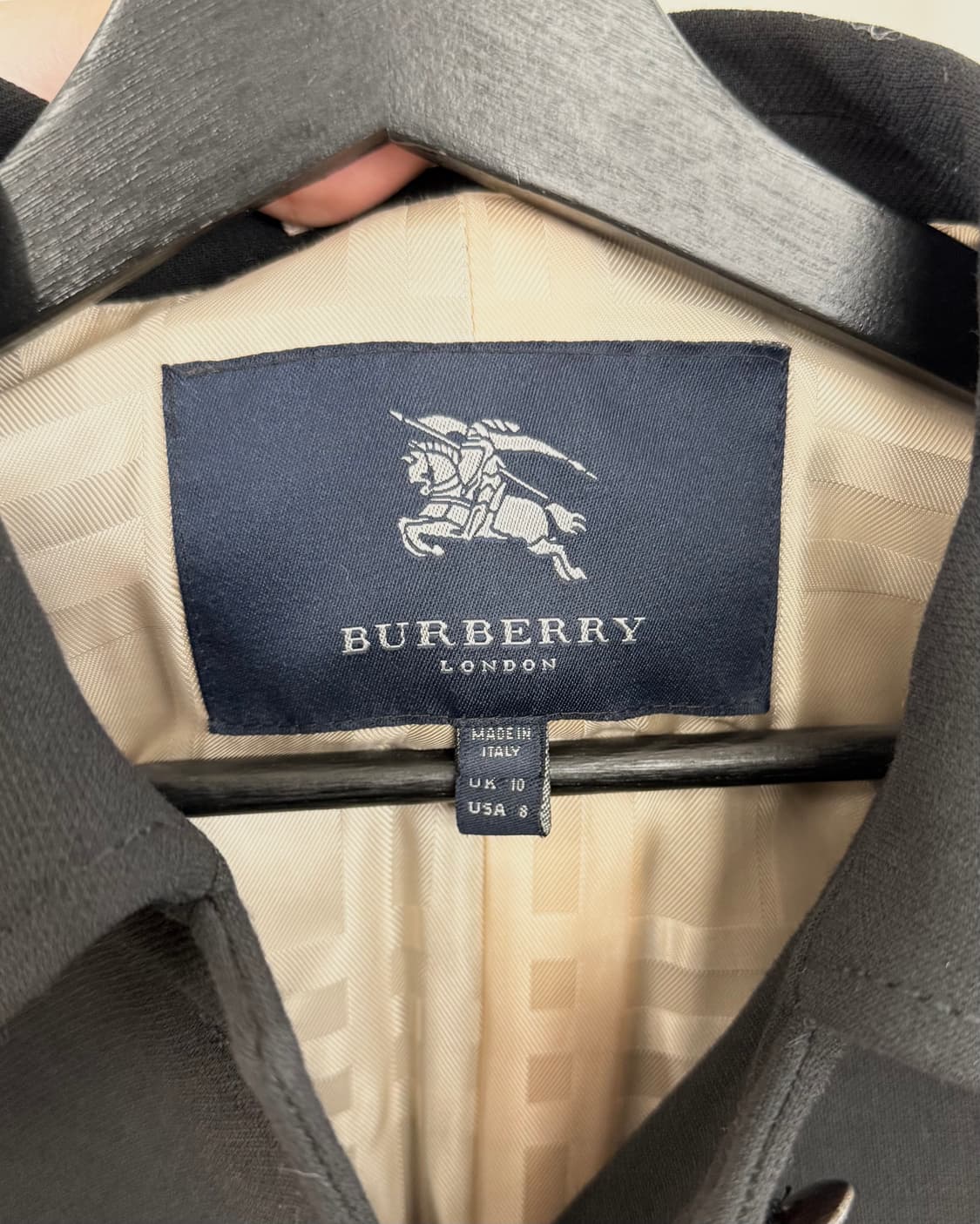 버버리 블랙 셔츠 칼라 스트레이트 라인 코트 상품이미지7