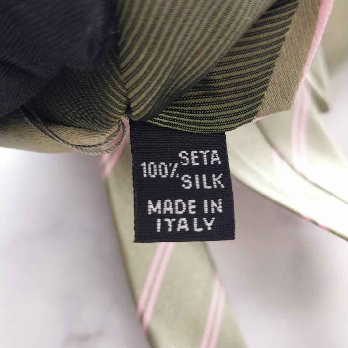 키톤 실크 라이트카키 스트라이프 넥타이 9.9cm A+등급 K1320
 상품이미지10