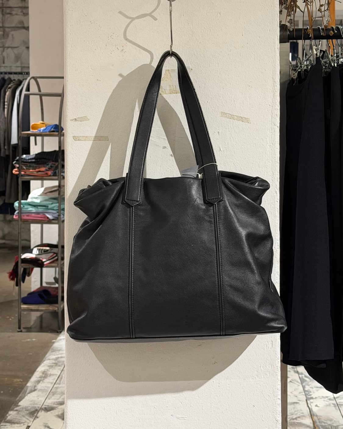 돌체앤가바나 블랙 레더 토트백 상품이미지4