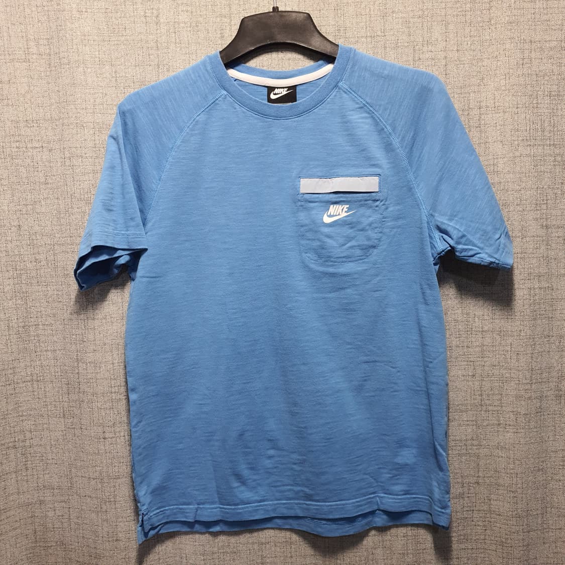 나이키 스포츠 모던 에센셜 원포켓  반팔티  상품이미지1