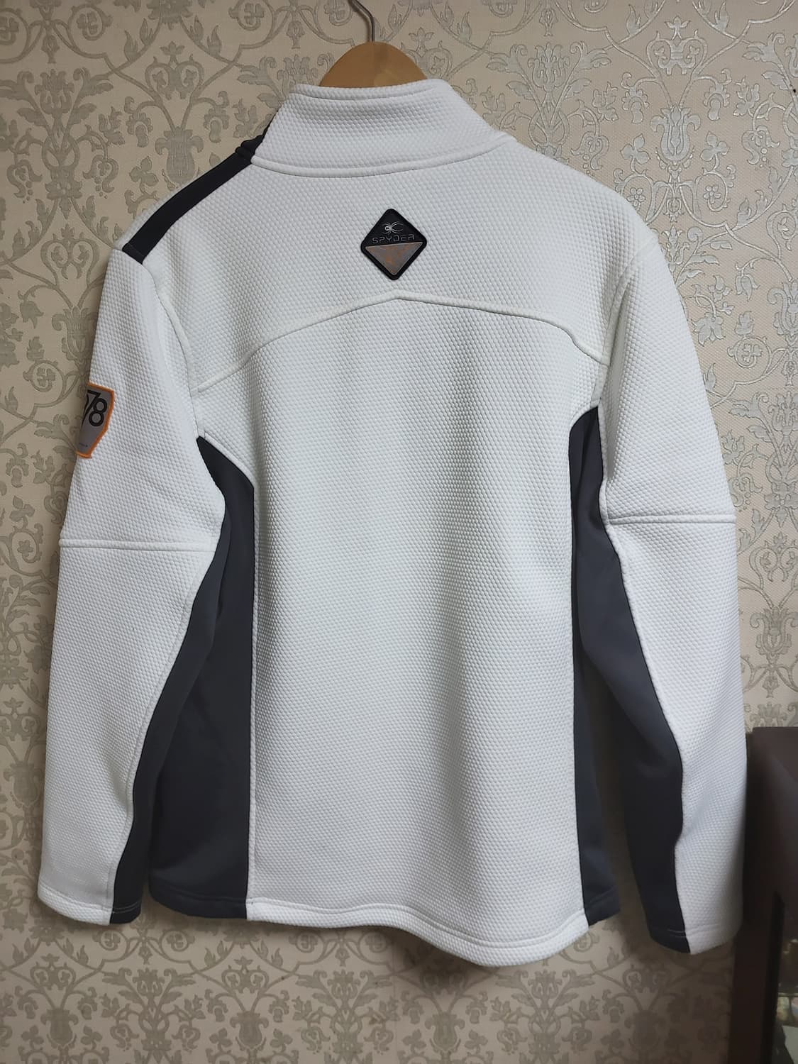 스파이더 기모 집업 상품이미지3