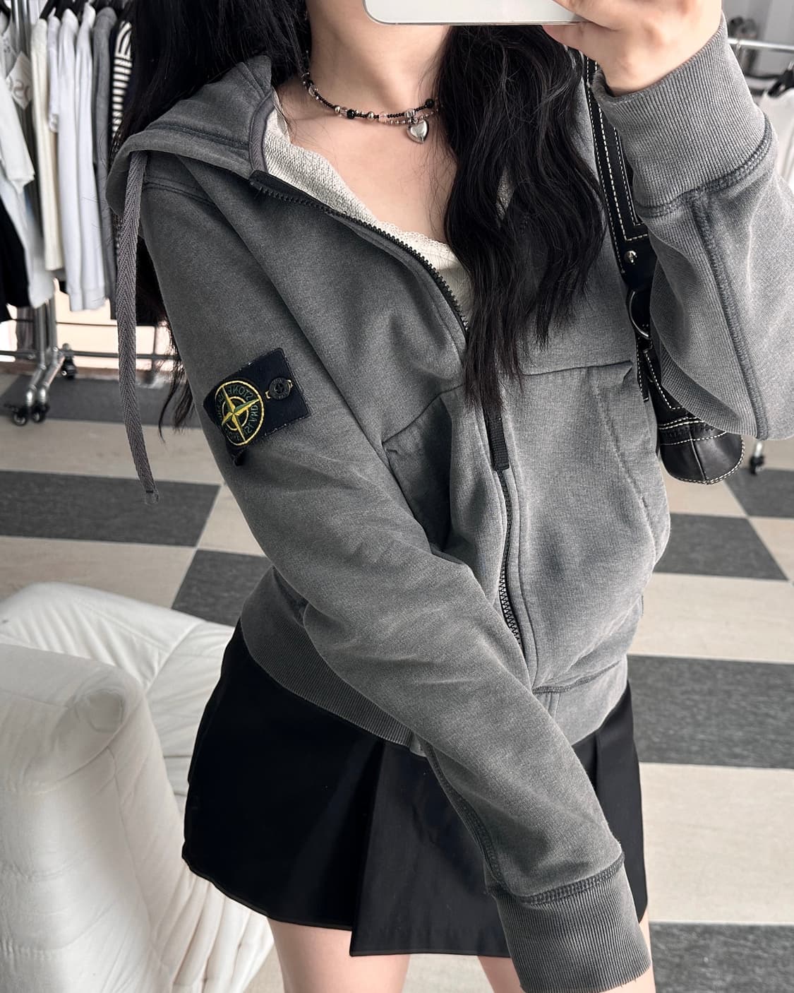스톤아일랜드 와펜 차콜 후드집업  상품이미지1