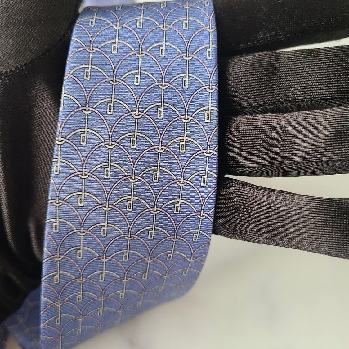 DUNHILL 던힐 실크 블루 로고 패턴 넥타이 9cm A~B등급 G6
 상품이미지9