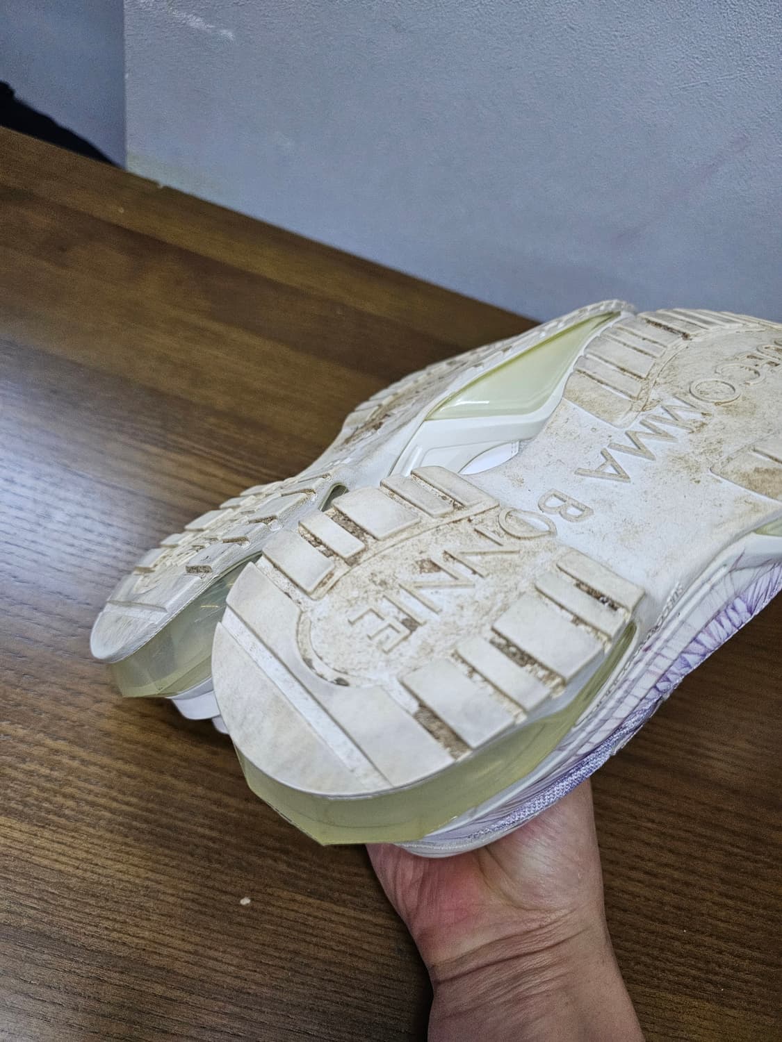 슈콤마보니 베이직 윙스 스니커즈 상품이미지10