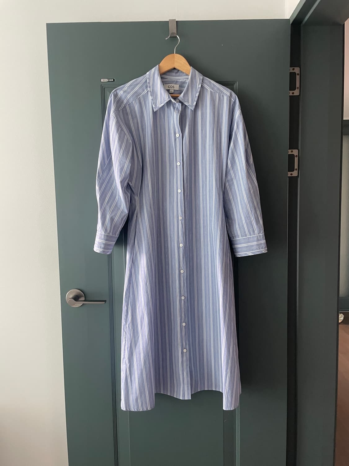 COS  스트라이프 셔츠 원피스 38size 상품이미지6