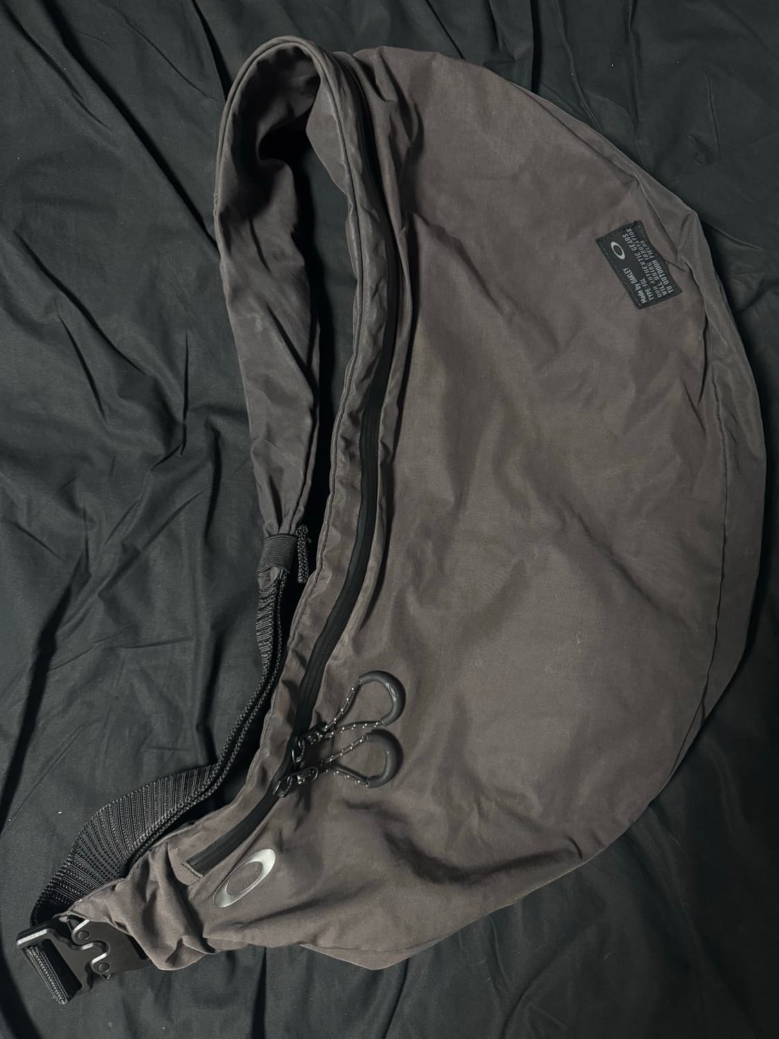 Oakley Crossbody Bag 상품이미지2