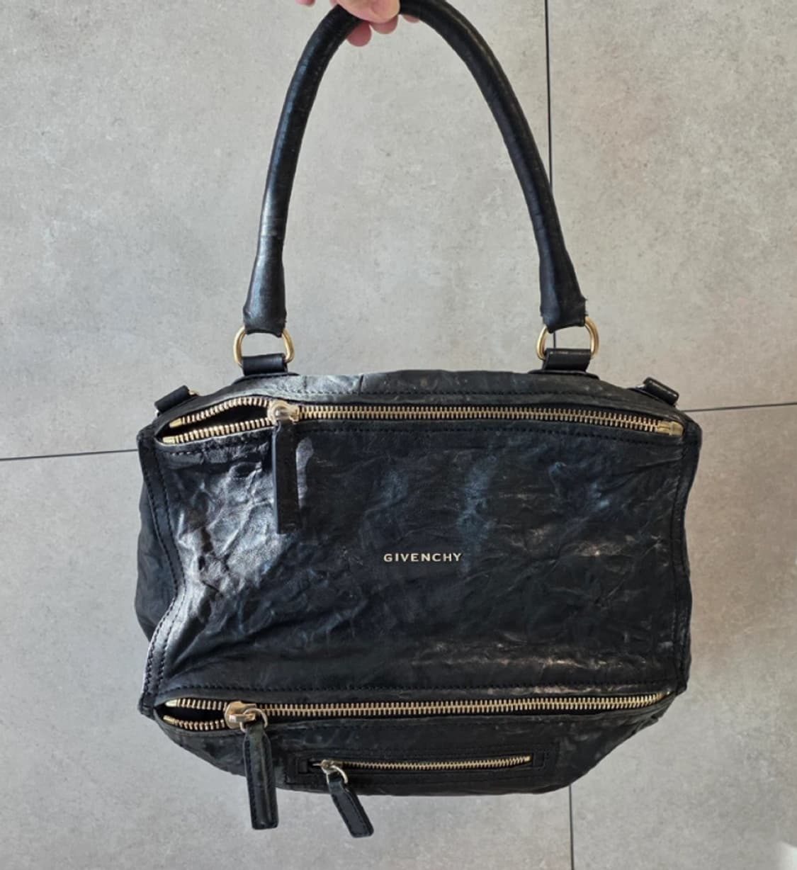 Givenchy 지방시 판도라백 블랙 링클 미디움 상품이미지3