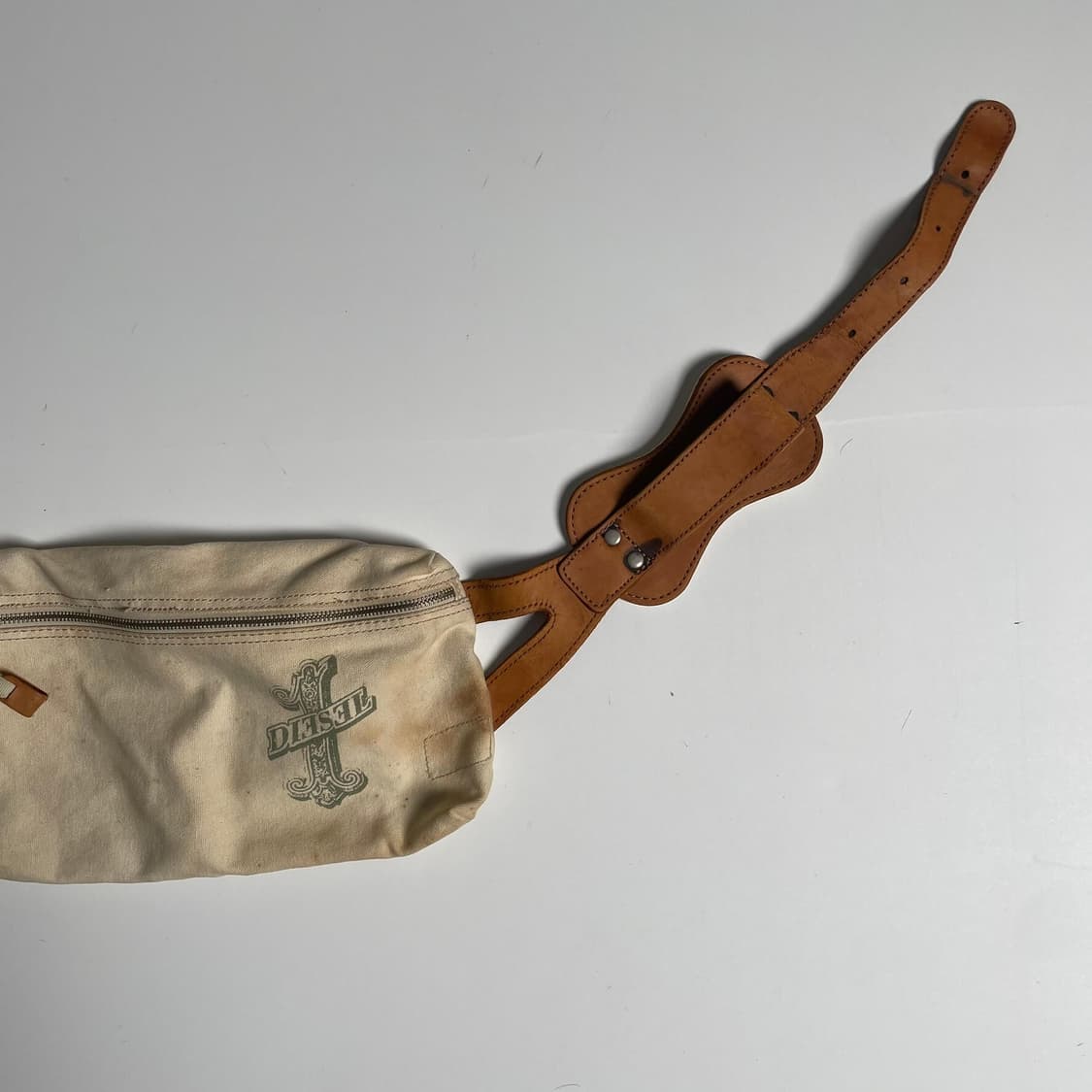 디젤 웨이스트 백 상품이미지3