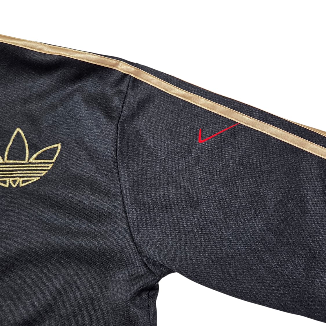 Adidas 아디다스 90s 일본 올드 빈티지 검/금 파이어버드 트랙탑  상품이미지5