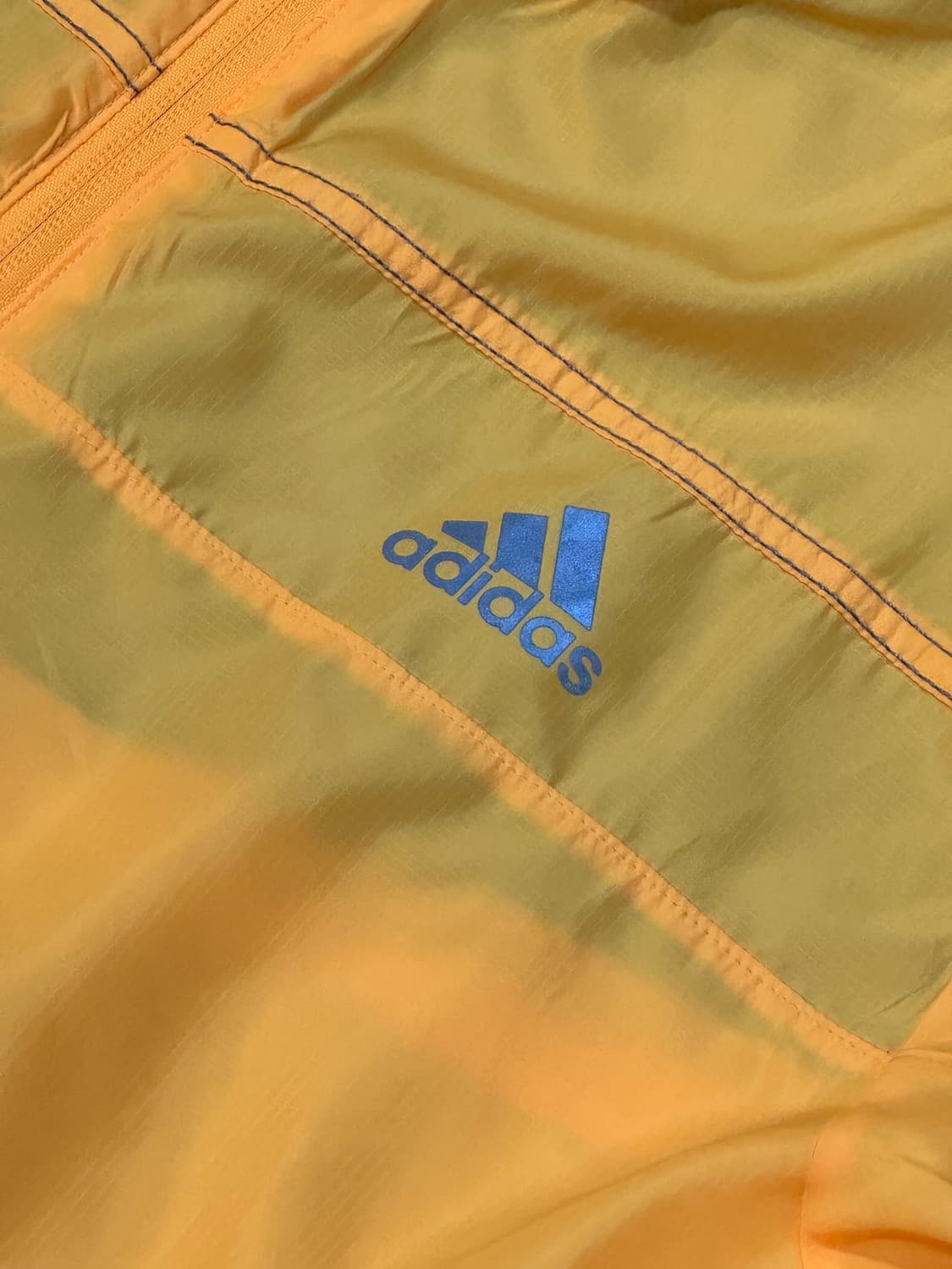 ADIDAS running 윈드브레이커 상품이미지2