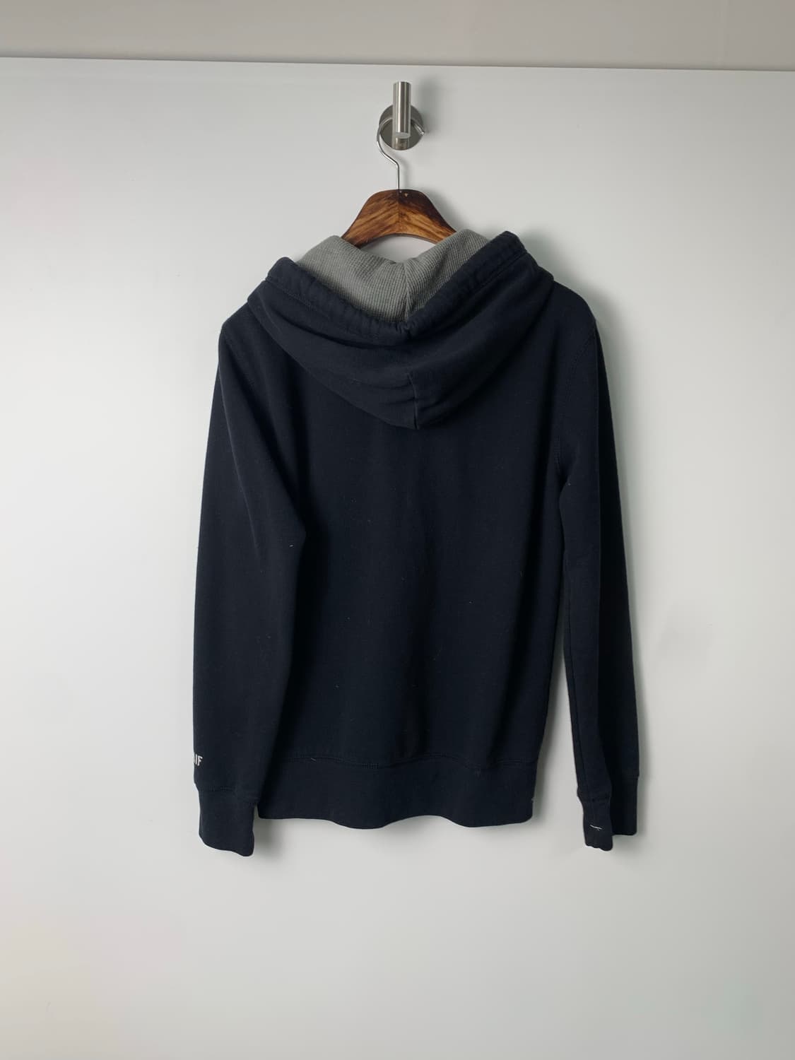 후아유 y2k 와투케 블랙 후드집업 상품이미지3