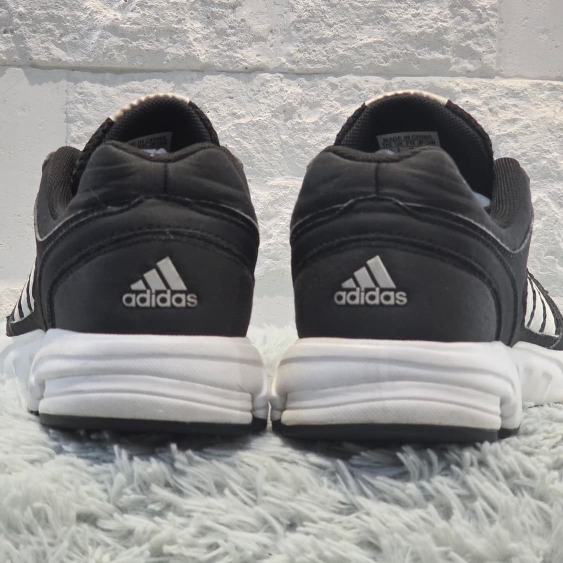 3q-28:아디다스 러닝 스니커즈 블랙화이트 (235mm) 상품이미지3