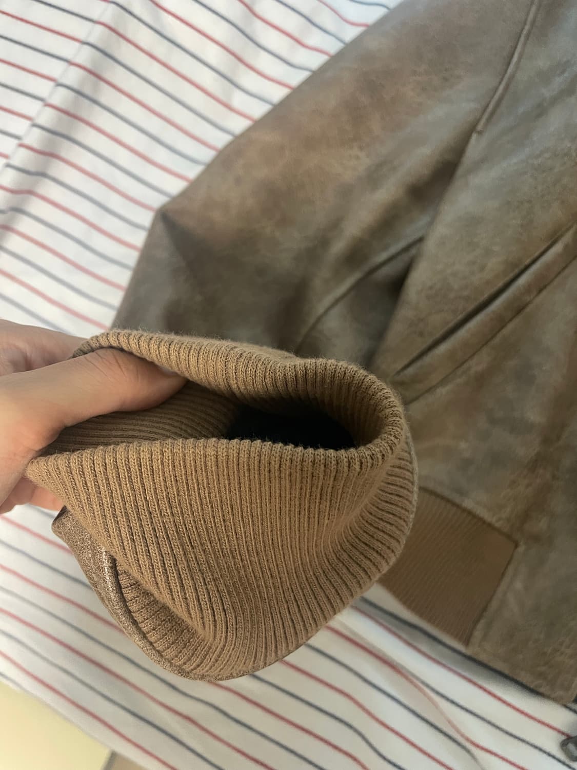  (거의 새상품) 앤더슨벨포우먼 탄야 포 레더 핀턱 봄버 자켓 s 상품이미지6