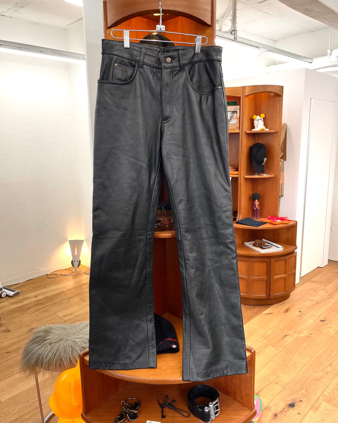[L] 90s 플레어 레더 팬츠 상품이미지4