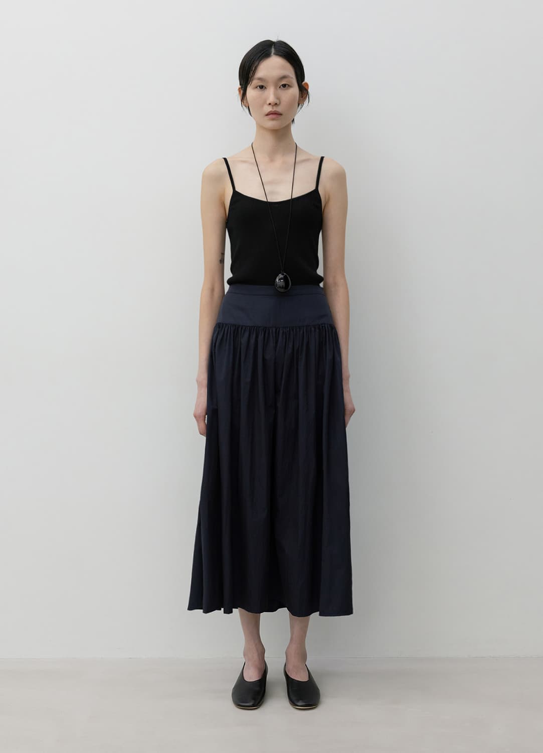 LFM Shirred Tiered Skirt (Navy) 구해요 상품이미지1