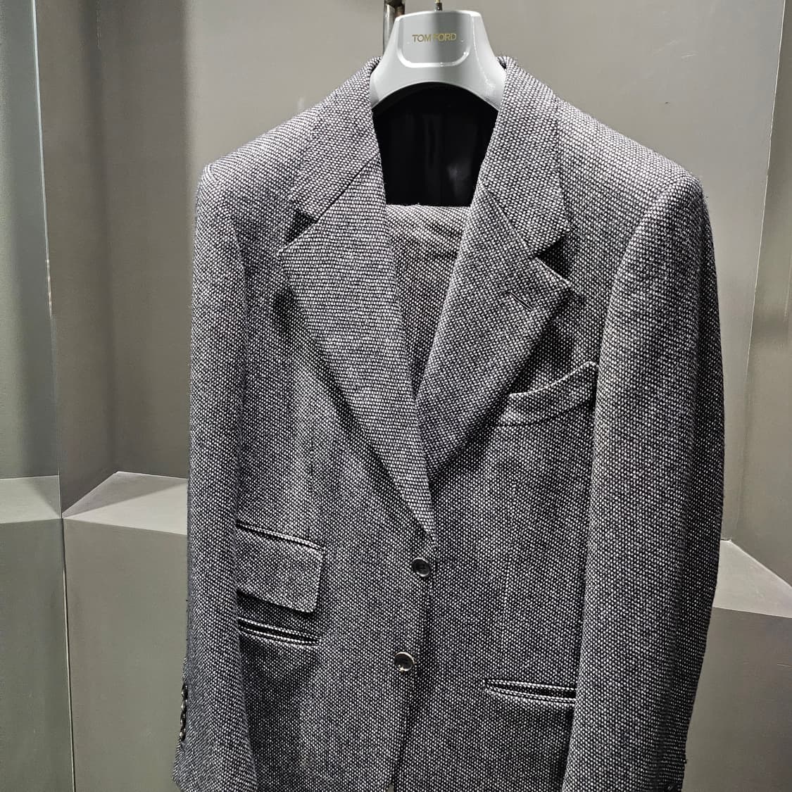 톰포드 울 헤링본 트위드 투피스 수트셋업 상품이미지2