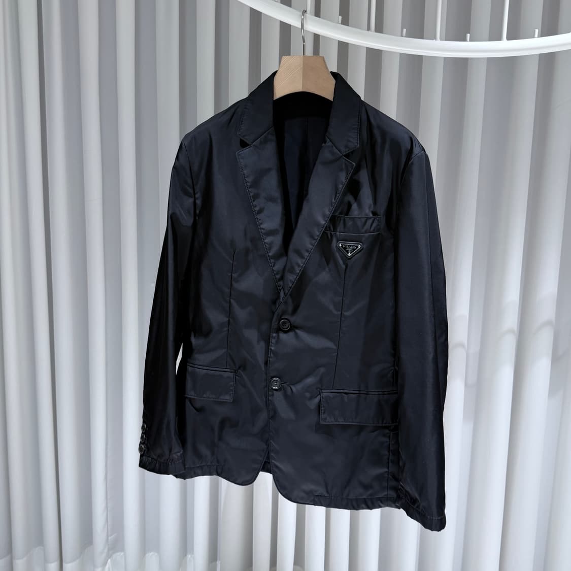 50 / 프라다 리나일론 블랙 카라 블레이저 상품이미지2