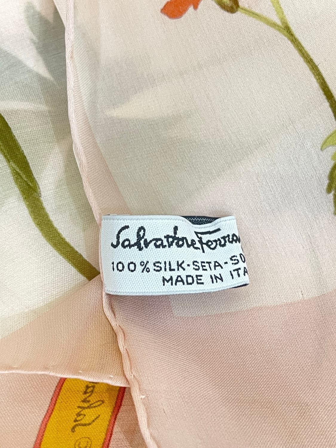 페라가모 실크 머플러 상품이미지7