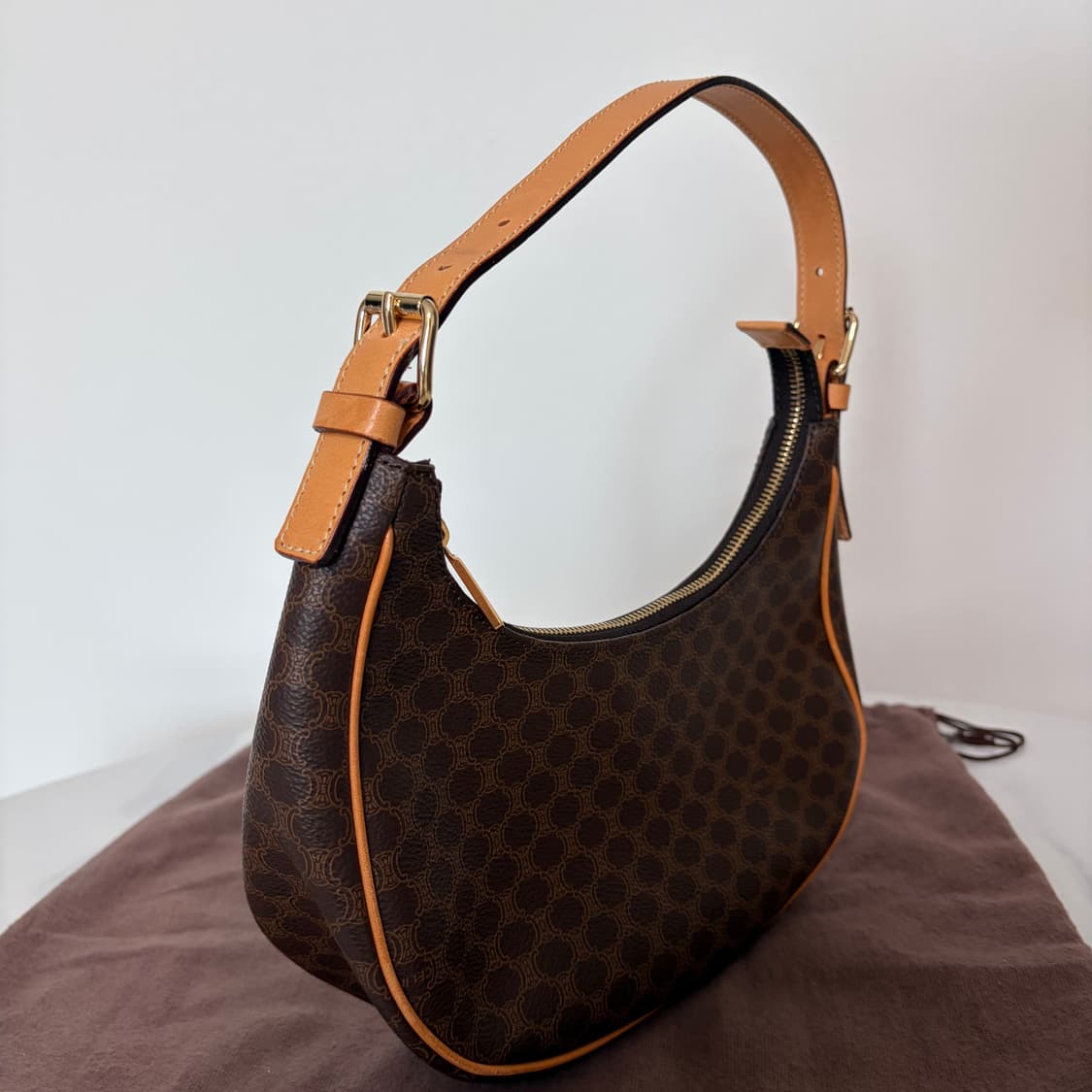 셀린느 아바백 미디움 [희귀 매물] 상품이미지5