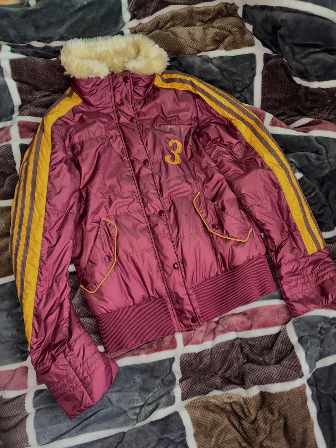 아디다스 군고구마 경량패딩 상품이미지2