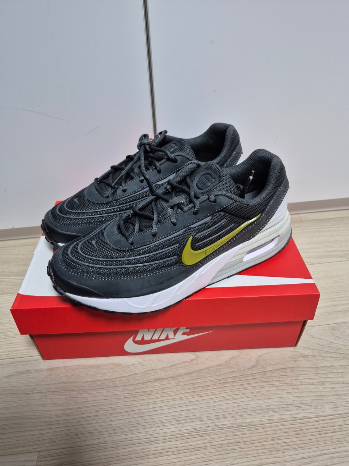 나이키 정품 새상품 에어맥스 벌스 265사이즈 팝니다 상품이미지3