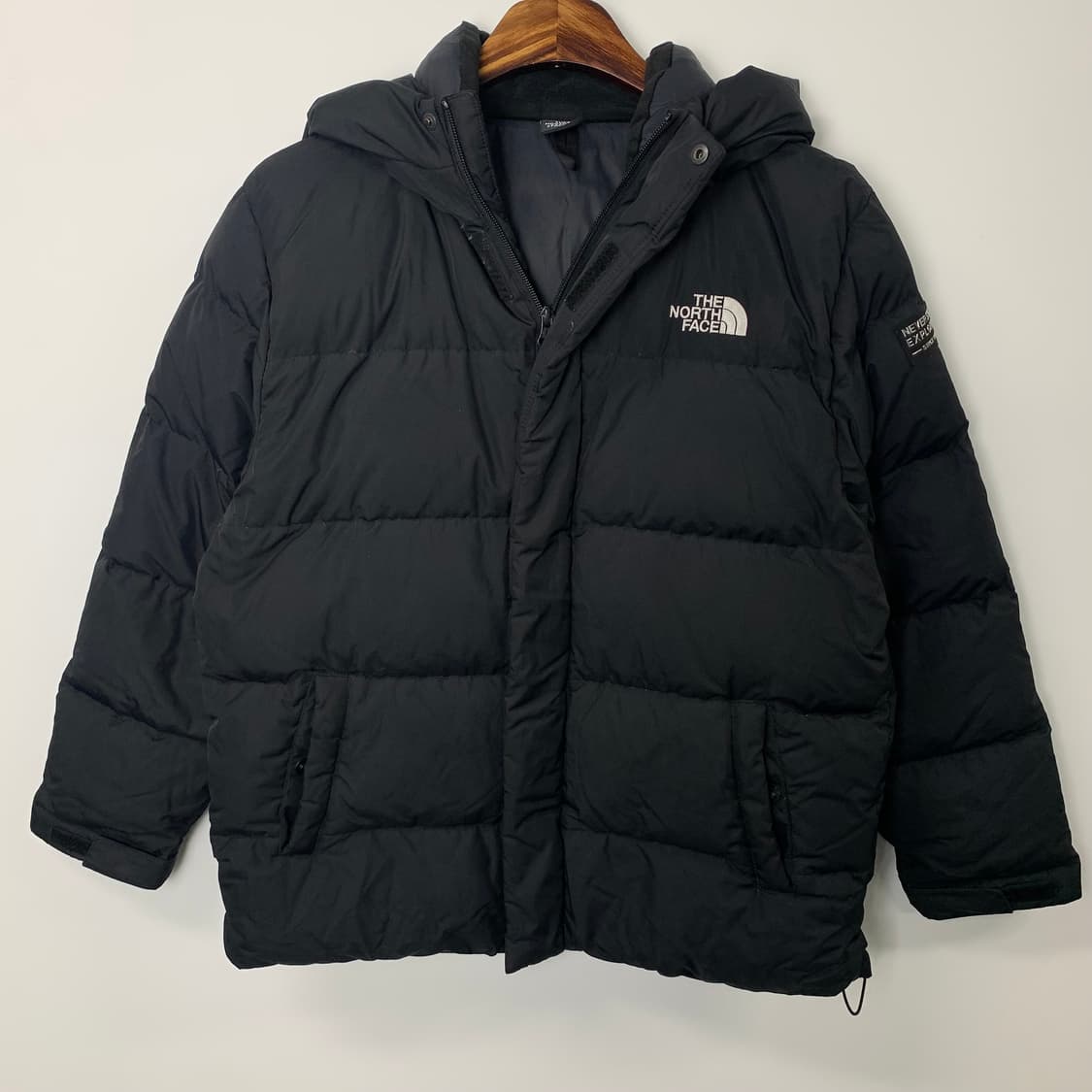 노스페이스 로고 블랙 후드 패딩 상품이미지2