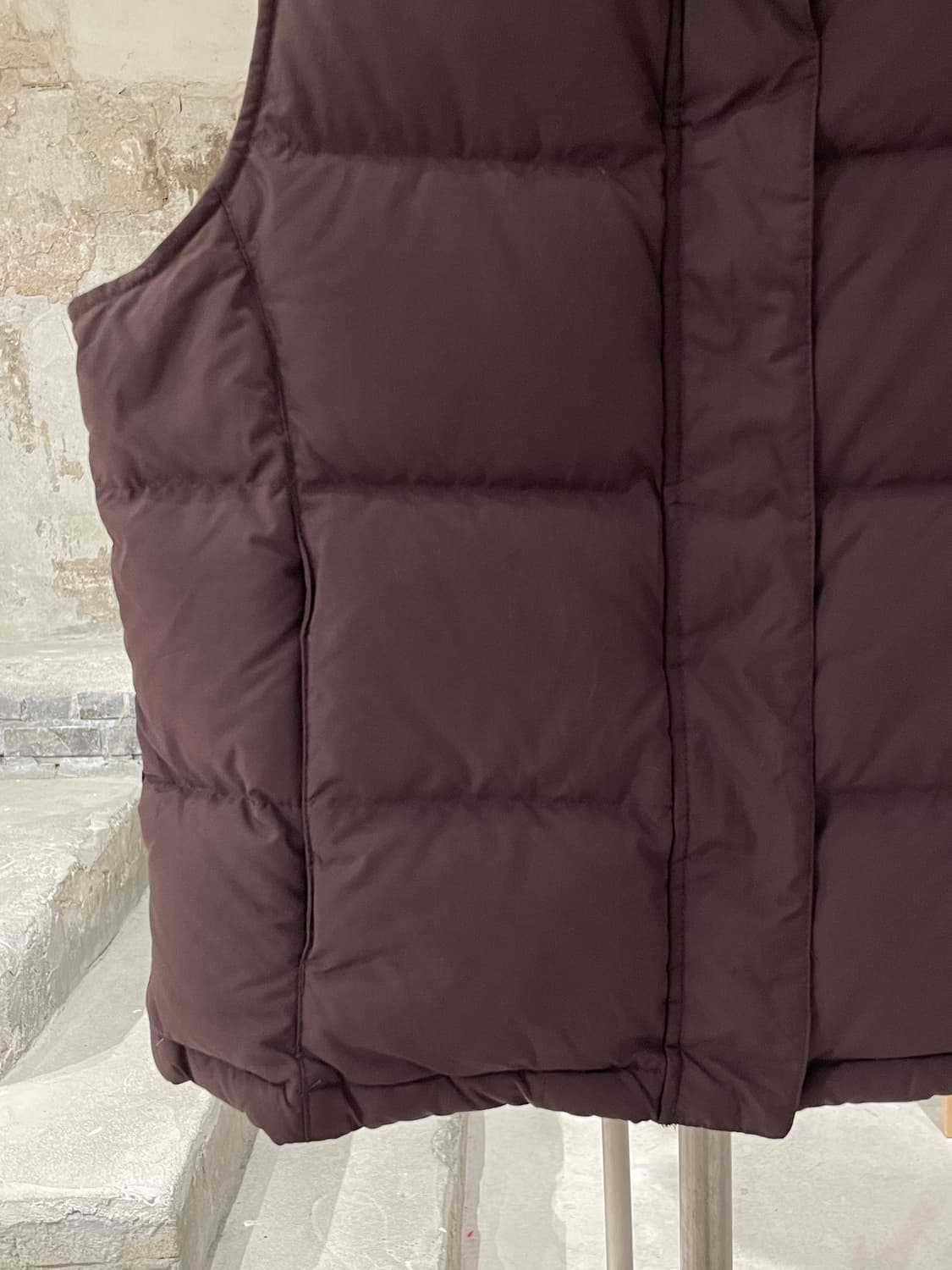 엘엘빈 브라운 미니멀 구스 다운 퍽스 퍼 베스트 상품이미지4