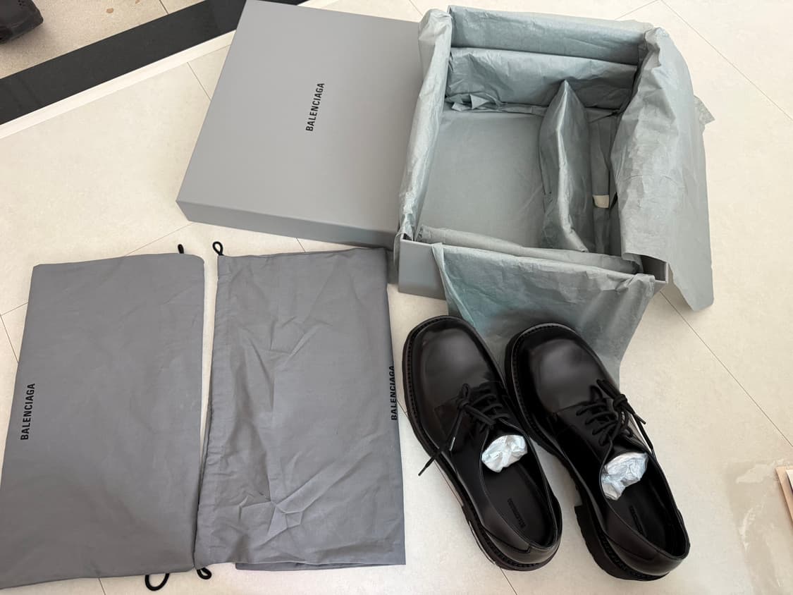 (새상품) Balenciaga 발렌시아가 베놈 더비 블랙 42 상품이미지10