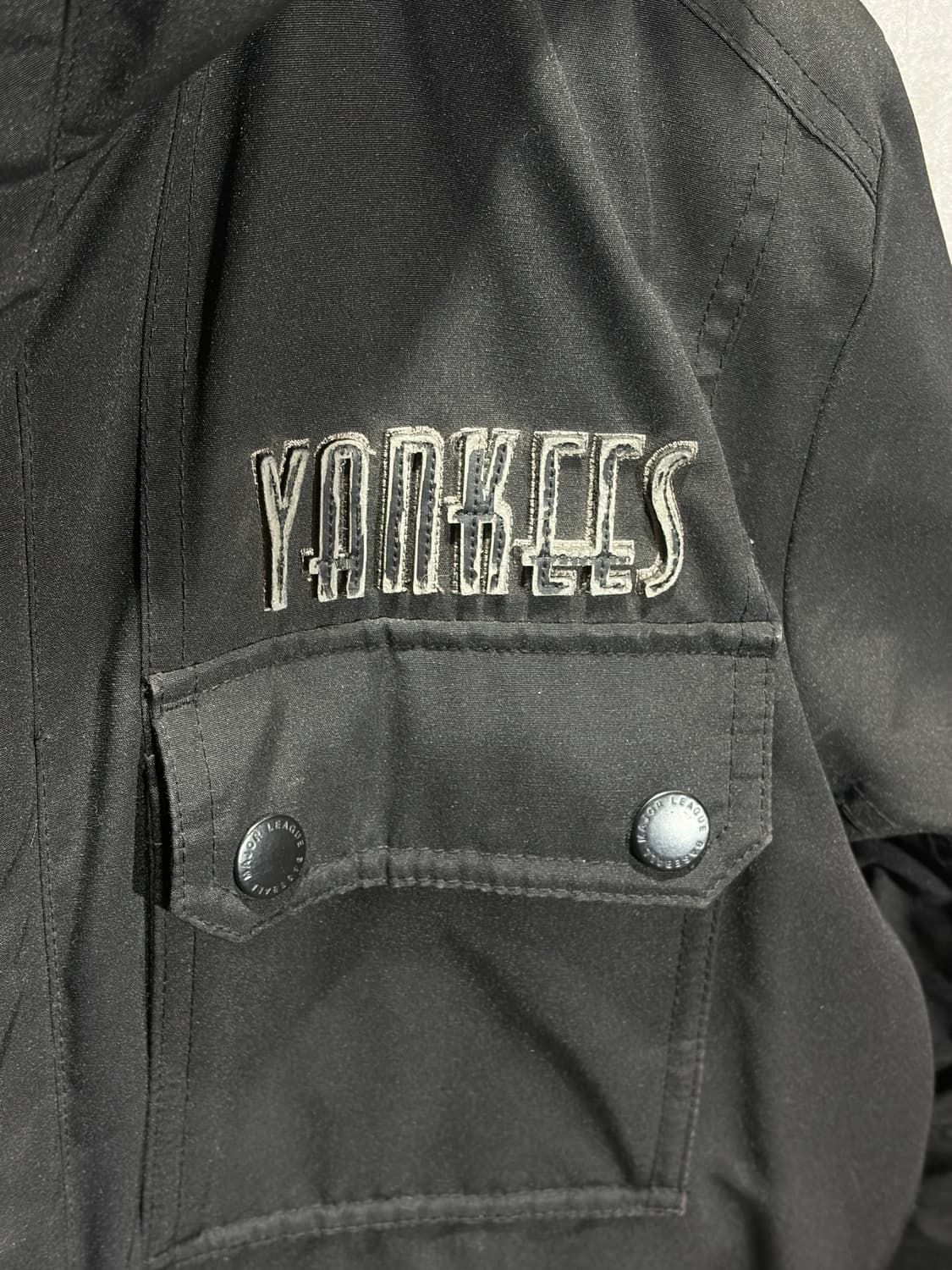 L MLB 엠엘비 뉴욕양키스 5포켓 라쿤 미들패딩 상품이미지7