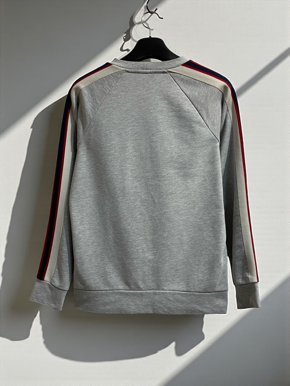 산드로 라인 배색 스웻셔츠 상품이미지2